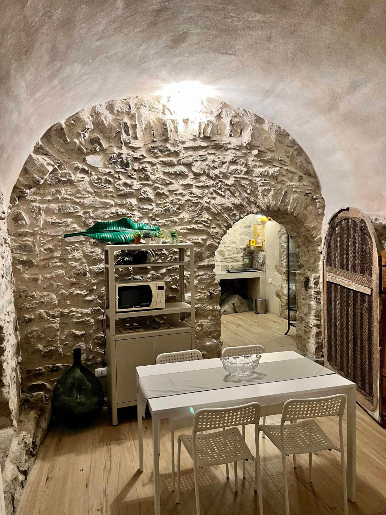 La Finestra Di Dante Appartement Mulazzo Buitenkant foto
