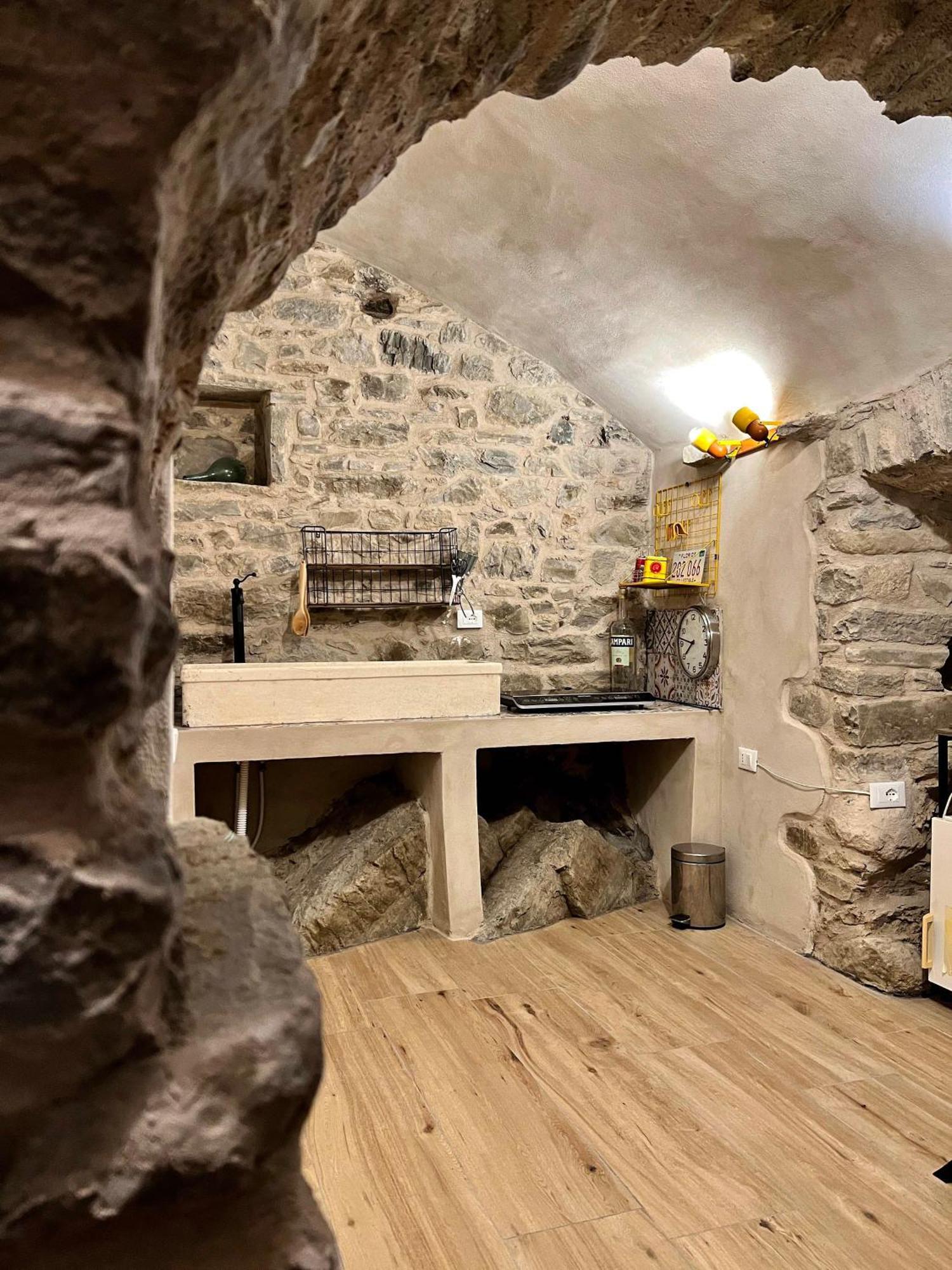 La Finestra Di Dante Appartement Mulazzo Buitenkant foto